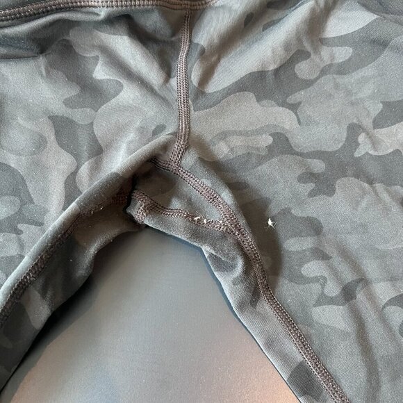 Rese Camo Leggings - Picture 3 of 4